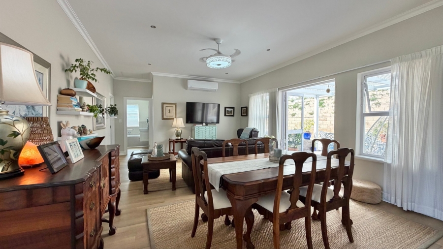 3 Bedroom Property for Sale in Dennegeur Western Cape